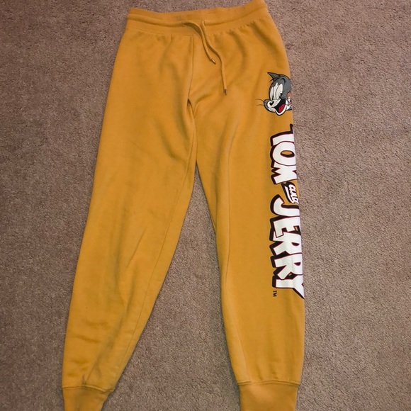 Tom and Jerry Mustard Sweatpants - Picture 1 of 4